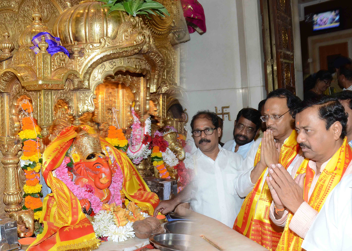 NCP Leader's Ajitdada Pawar & Sunil Tatkare at Shree Siddhivinayak Temple Prabhadevi.