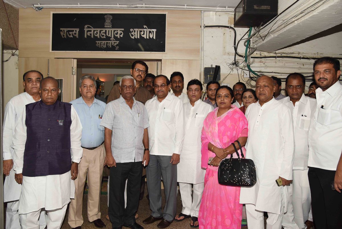 Congress MLA Delegation Demands to Postpone KDMC Elections.
