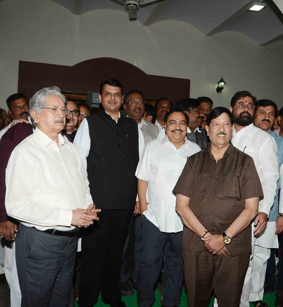 Chief Minister Devendra Fadvanis Tea Party & Press Conference Before Assembly Winter Session Ramgiri Bungalow Nagpur.