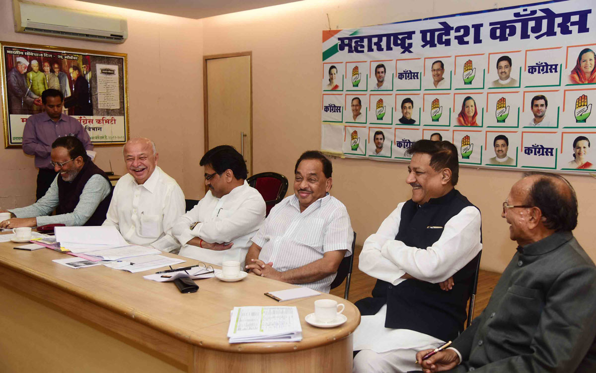 Meeting of State Level Campaign Implementation Committee of Congress at Gandhi Bhavan in Chief Presence of MPCC President Ashokrao Chavan .
