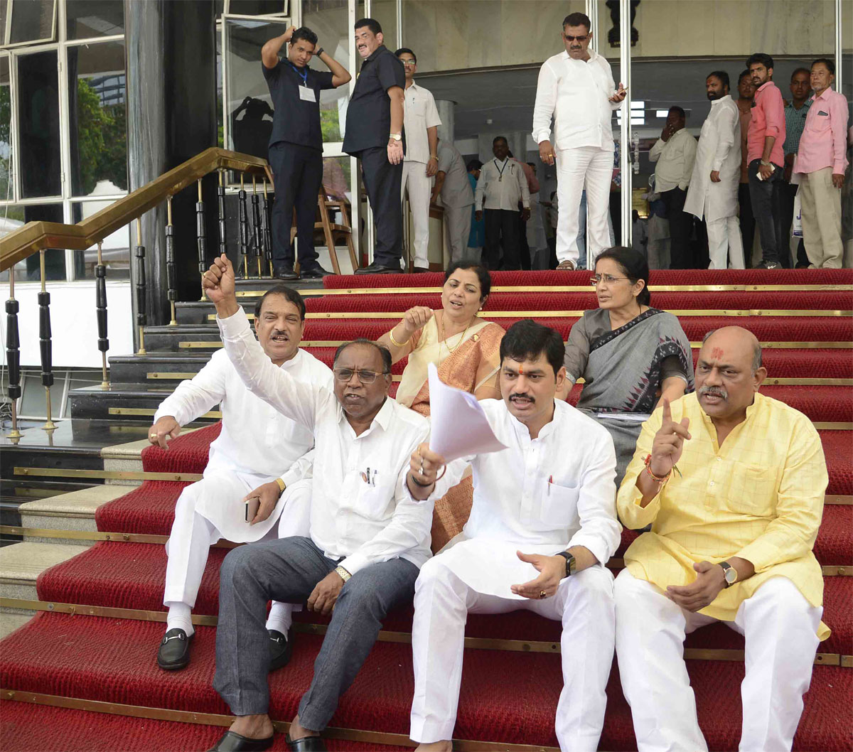 #MonsoonSession2019 #Maharashtra.
