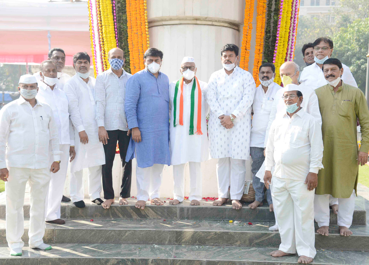 Congress Leaders Tribute to Maharashtra State Martyrs Memorial Day at Fort Hutatma Chowk Mumbai.