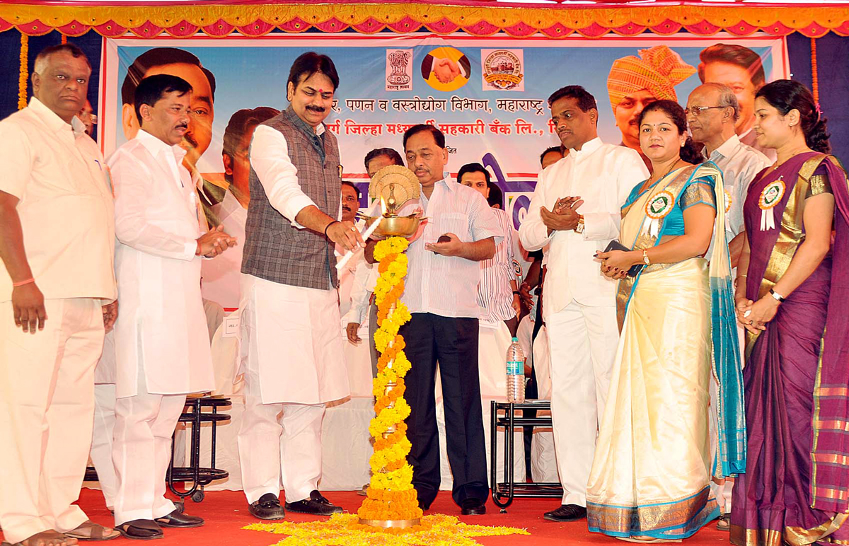 MINISTER NARAYANRAO RANE & MINISTER HARSHVARDHAN PATIL AT KANKAVLI.