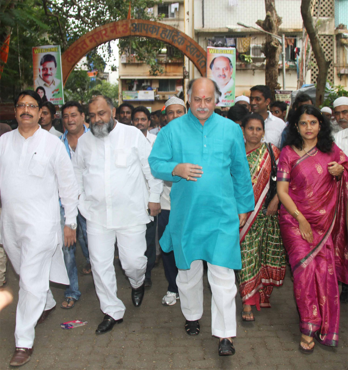 BHUMIPUJAN CEREMONY OF WELFARE CENTER AT JUHU DAULAT NAGAR BY HANDS OF EX.UNION MINISTER & MP.GURUDAS KAMAT .