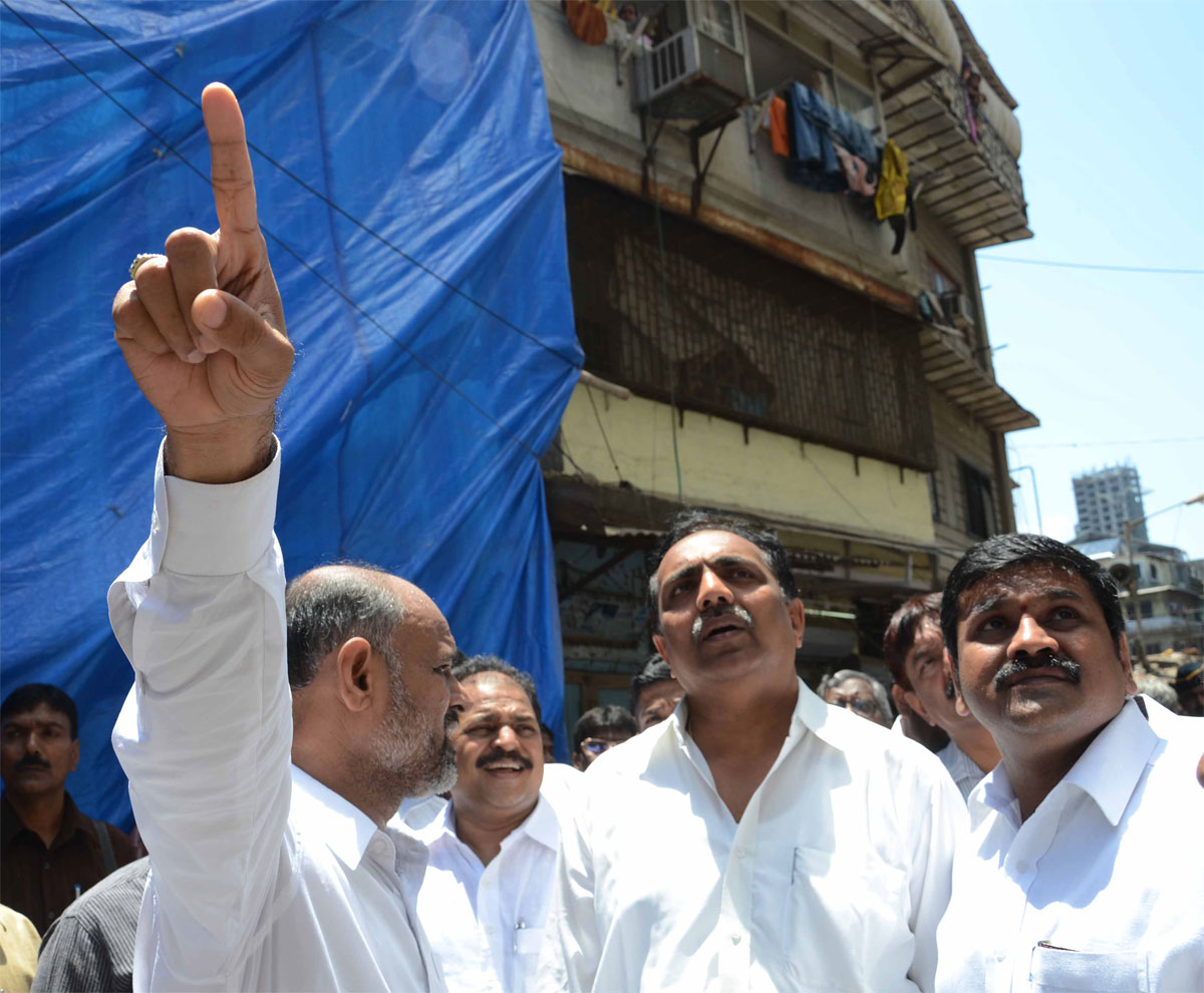 GAURDIAN MINISTER JAYANTRAO PATIL & STATE MINISTER SACHIN BHAU AHIR  ON VISIT TO SOUTH MUMBAI.