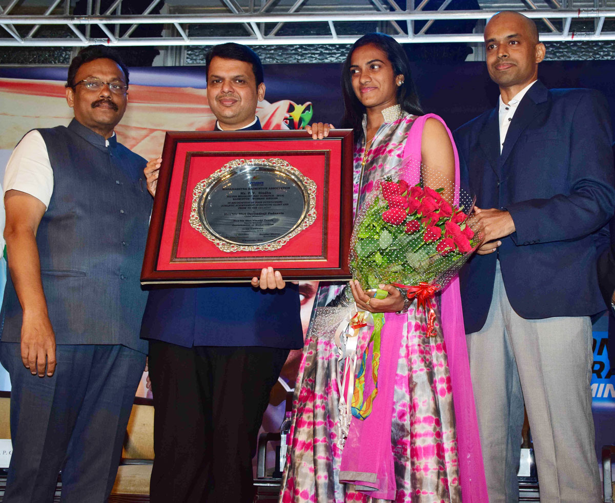 RIO Olympics-2016 Silver Medalist Ms.P.V.Sindhu felicitated by Chief Minister Devendra Fadnavis.