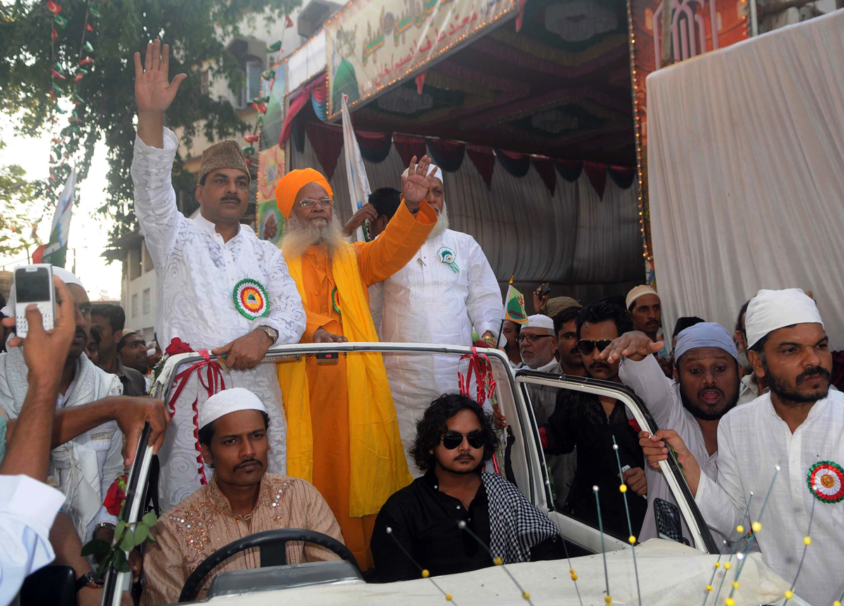 JASHNE EID-MILAD-UN- NABI CELEBRATION IN MUMBAI GHATKOPAR.