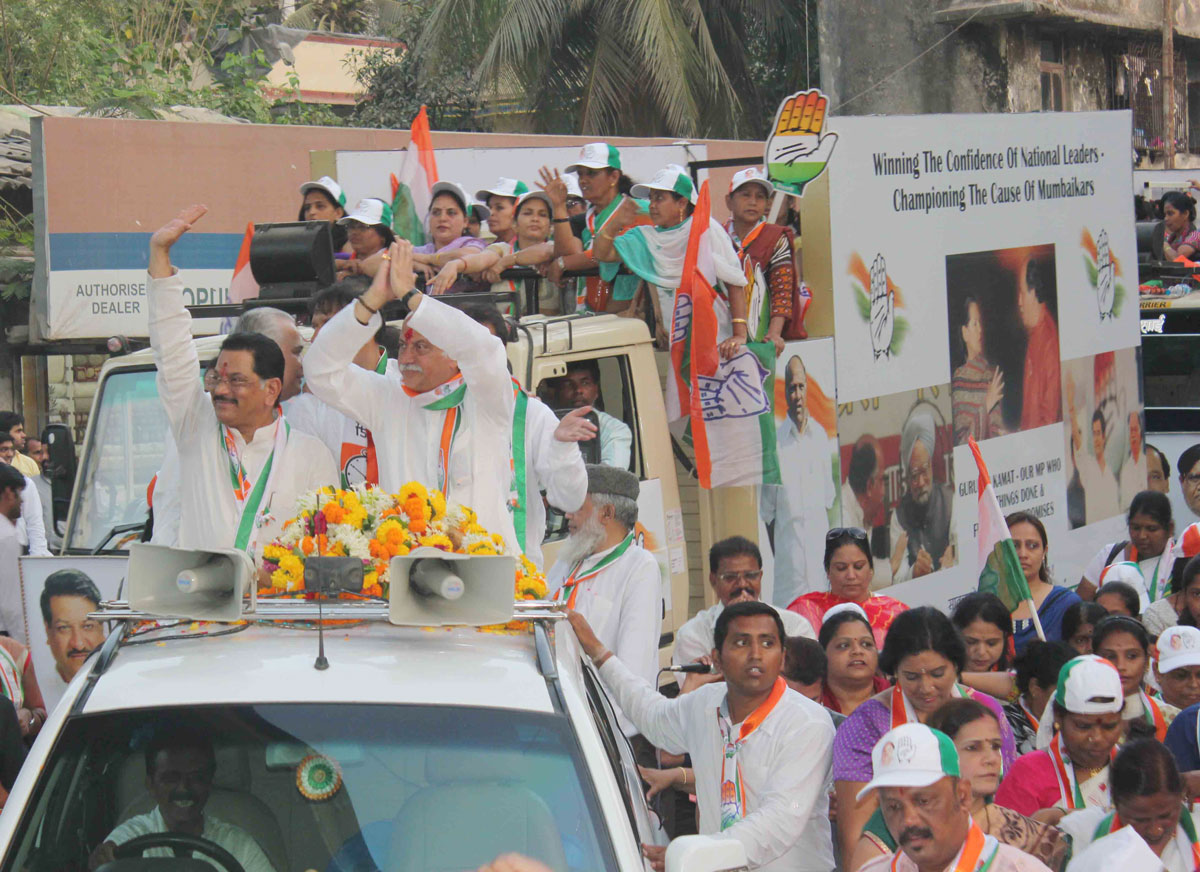 AICC Gen.Secretary & MP.Gurudas Kamat Campaigning Rally for MP Election at Jogeshwari.