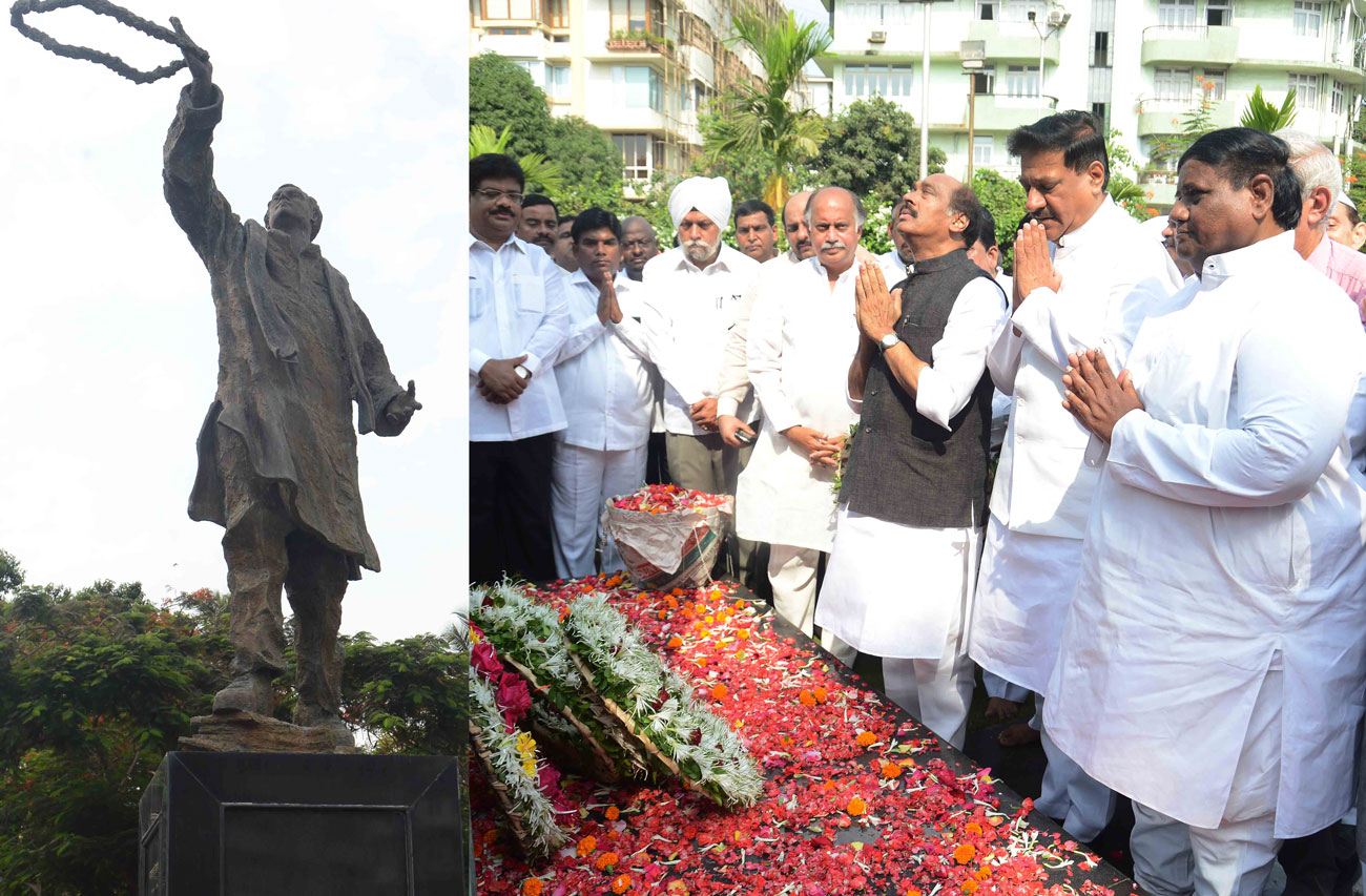 Congress Party Leader's Paying Tribute to Late Prime Minister Rajiv Gandhi on his Death Anniversary at Cooperage Ground Colaba.