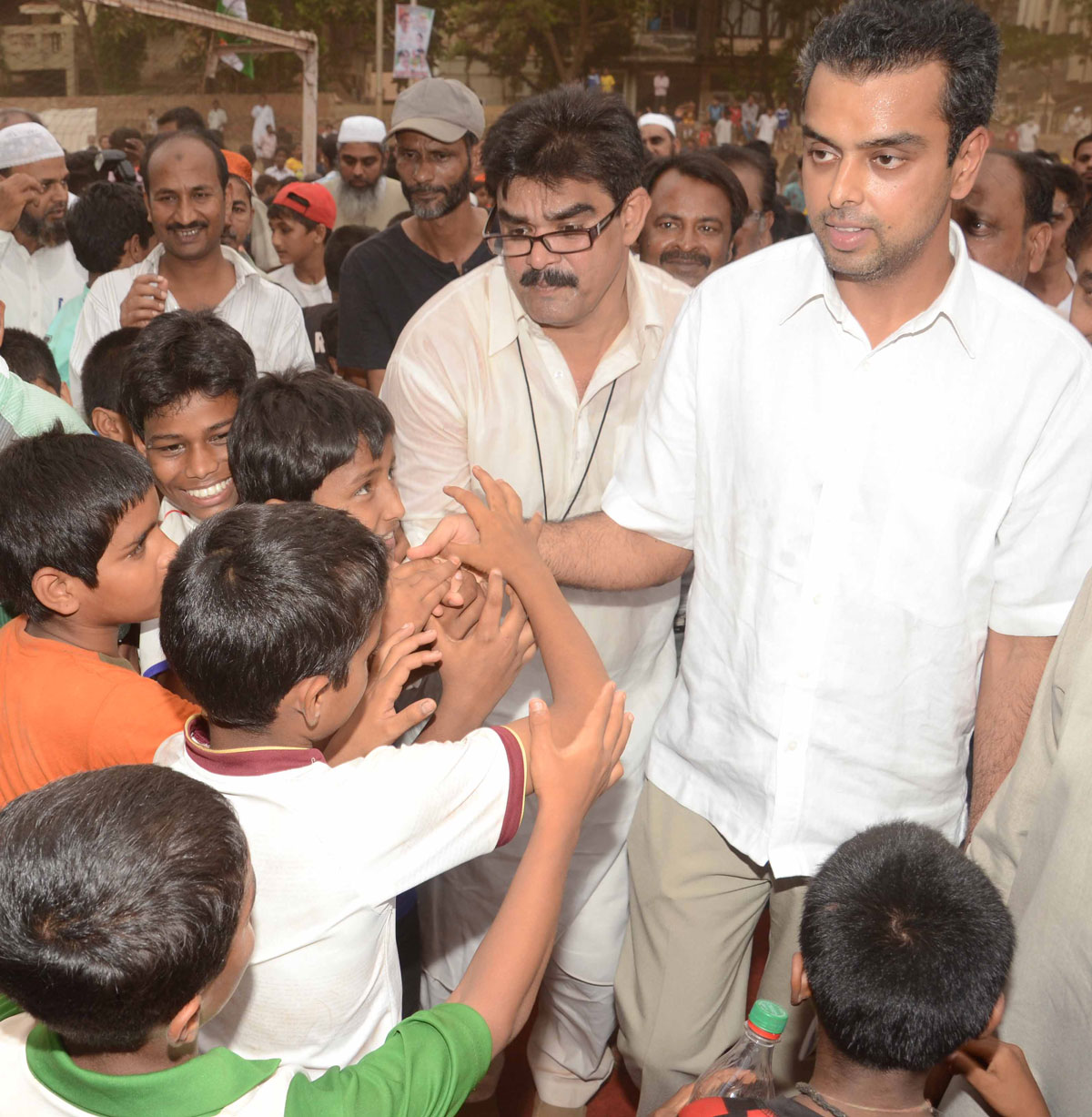 UNION MINISTER OF STATE MILIND DEORA IN FOOTBALL CAMP AT MADANPURA.