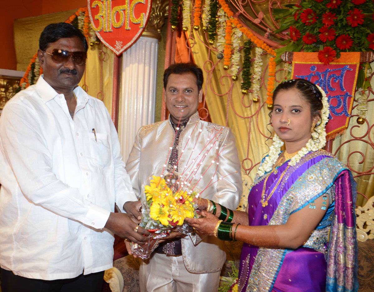 WEDDING & RECEPTION ANAND WITH SARIKA ON OCCASION MLA & EX.MINISTER CHANDRAKANT HANDORE AT LOKMANY HALL CHUNABHATTI.