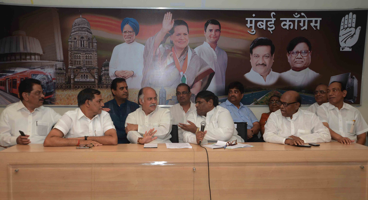 NEWLY APPOINTED MUMBAI CONGRESS PRESIDENT MEETING WITH ALL CONGRESS PARTY LEADERS & ACTIVE MEMBERS AT MUMBAI CONGRESS RAJIV GANDHI BHAVAN.