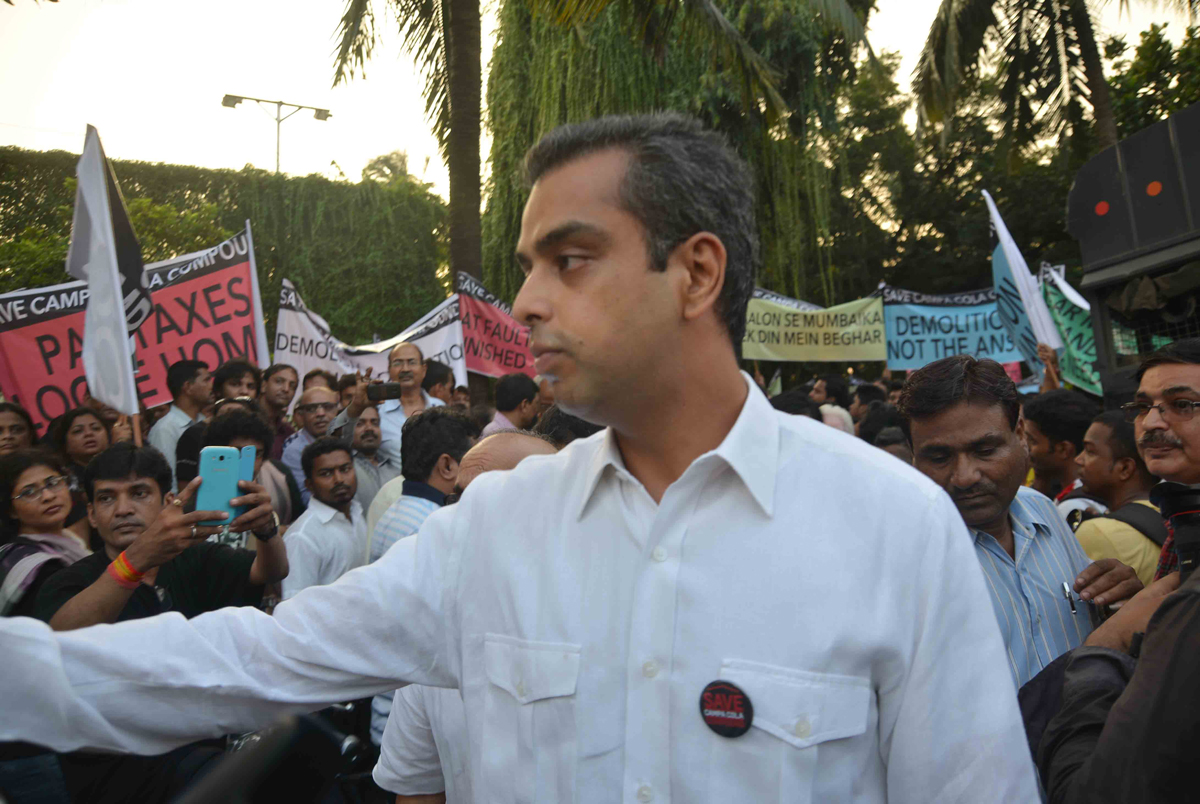 PROTEST !!!! "SAVE CAMPA COLA COMPOUND" AT MARINE DRIVE.
