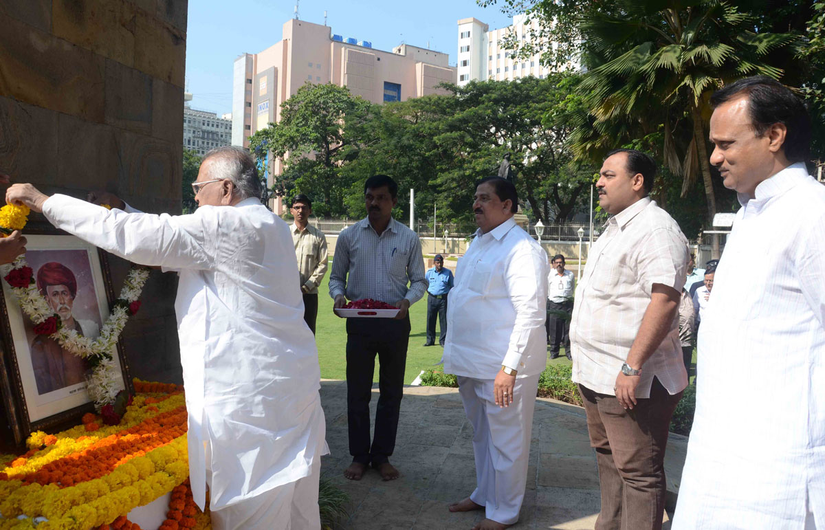 Maharashtra Goverment tribute to Mahatma Jyotiba Phule on his death anniversary at vidhan bhavan.