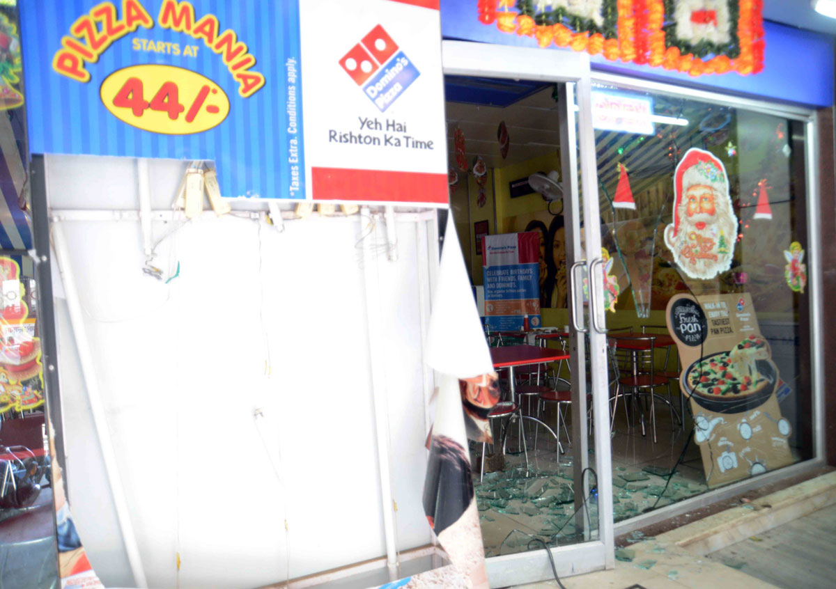 RPI party workers " DOMINO'S PIZZA" TOD FOD at Bandra.