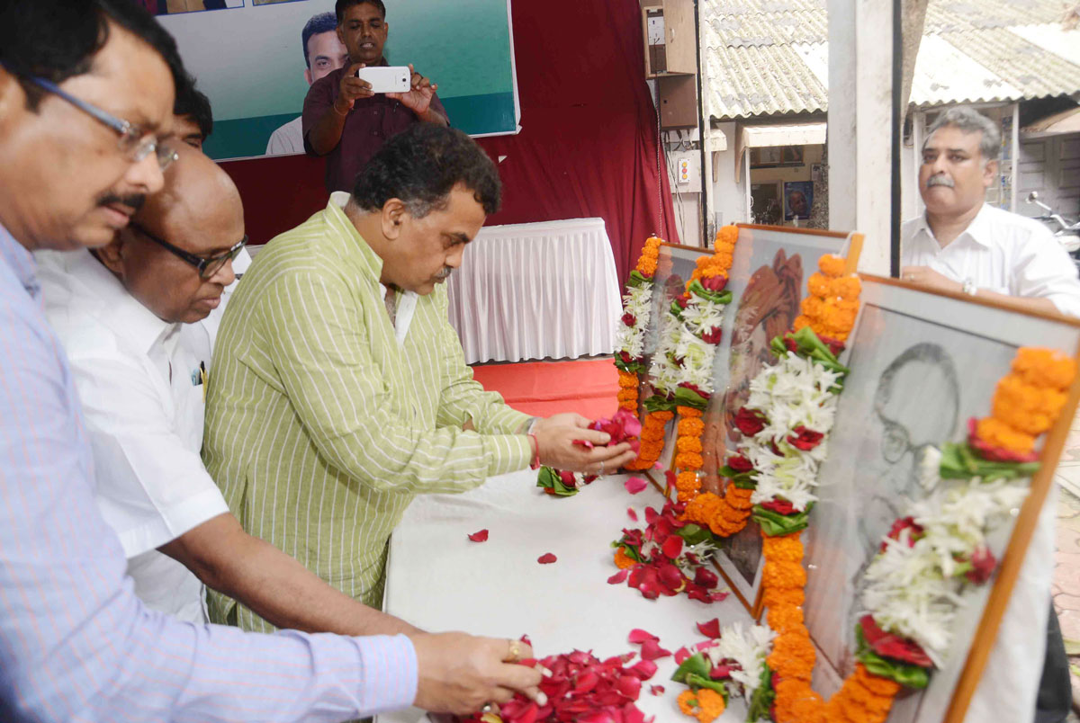 Mumbai Congress Tribute to Social Refromer Late Rajashree Shahu Maharaj on His Birth Anniversary at Rajiv Gandhi Bhavan Azad Maidan.