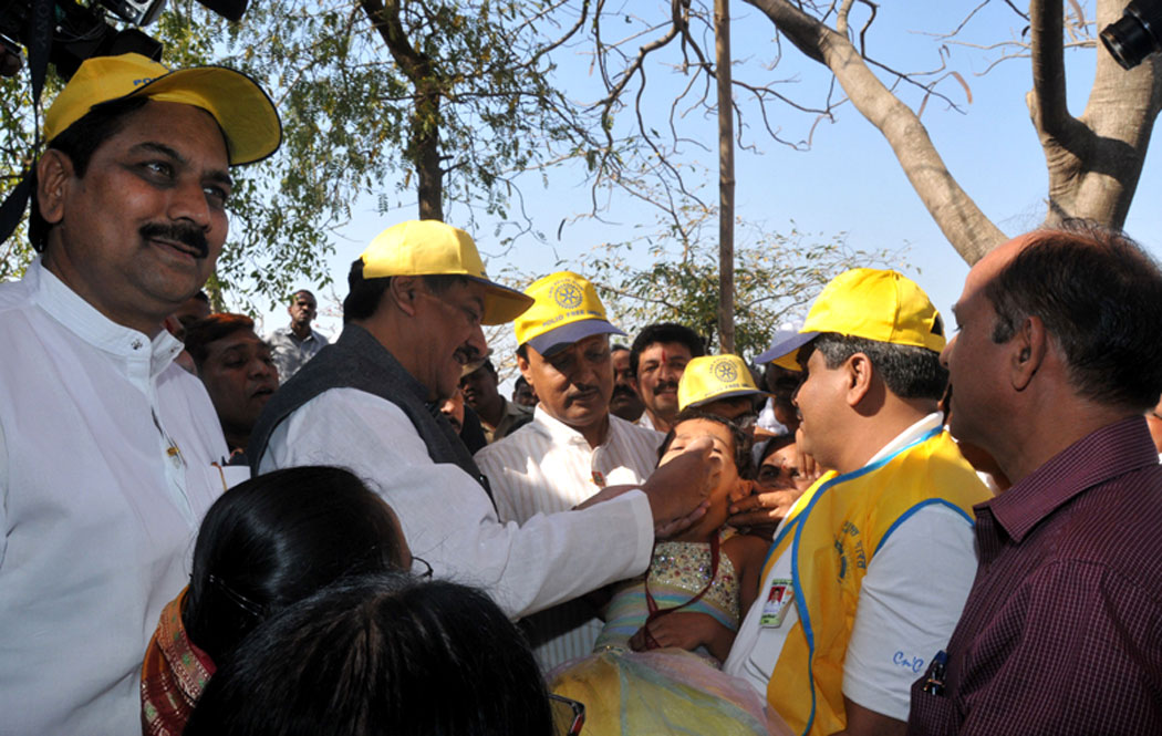CHIEF MINISTER PRITHVIRAJ CHAVAN & DY CHIEF MINISTER AJIT DADA PAWAR AT SHIVNERI TO CELEBRATE CHHATRPATI SHIVAJI MAHARAJ JAYANTI.