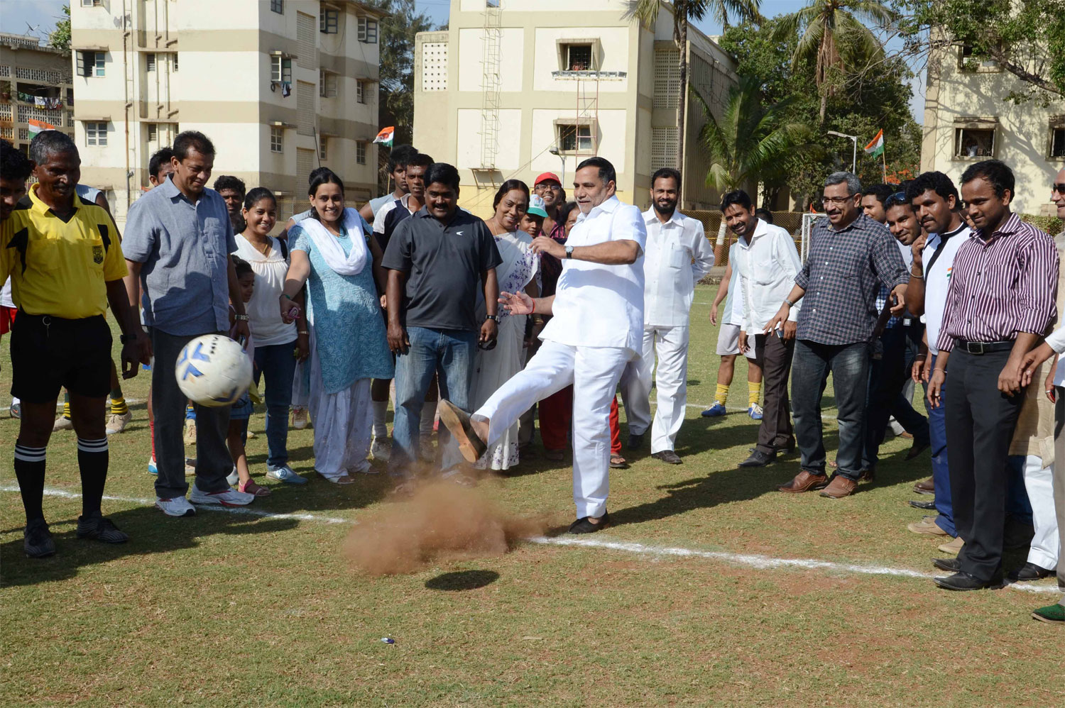 MRCC PRESIDENT & MLA  KRIPASHANKAR SINGH IN FOOTBALL TOURNAMENT AT  KALINA .