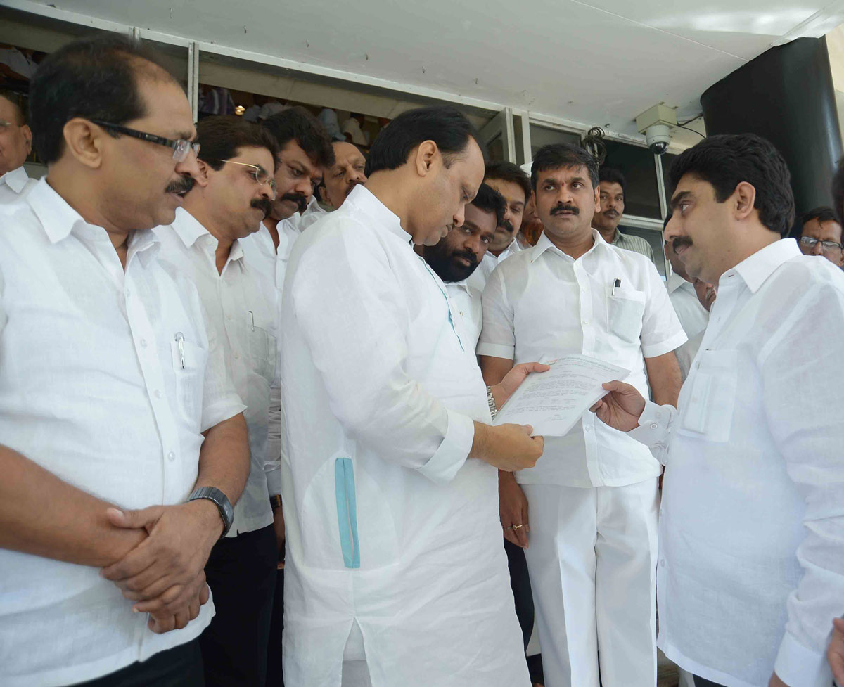 NCP Mumbai President & MP Sanjay Dina Patil With Delegation to Reduce Electricity Bill Charges meets Dy.Chief Minister Ajit Pawar at Vidhan Bhavan.