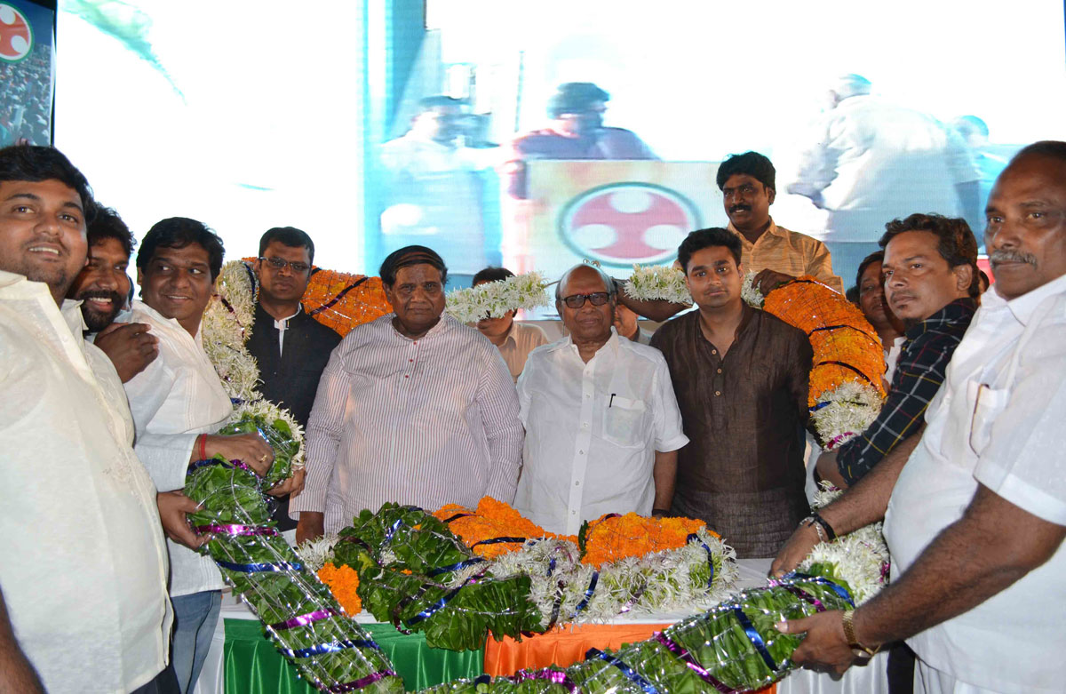 Mumbai Youth Congress Org.Jan Jagruti Abhiyan At Koliwada Sion.