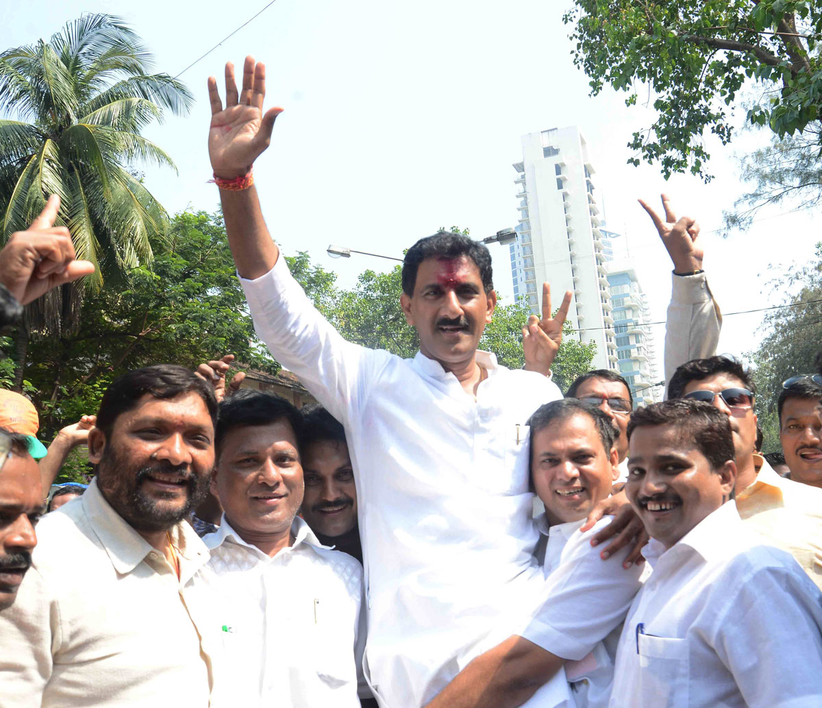 Worli Assembly BJP Candidate Sunil Rane Filed Nominatiion Form.