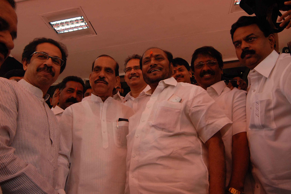 SHIVSENA WORKING PRESIDENT UDHAV THAKRE AT VIDHAN BHAVAN MUMBAI.