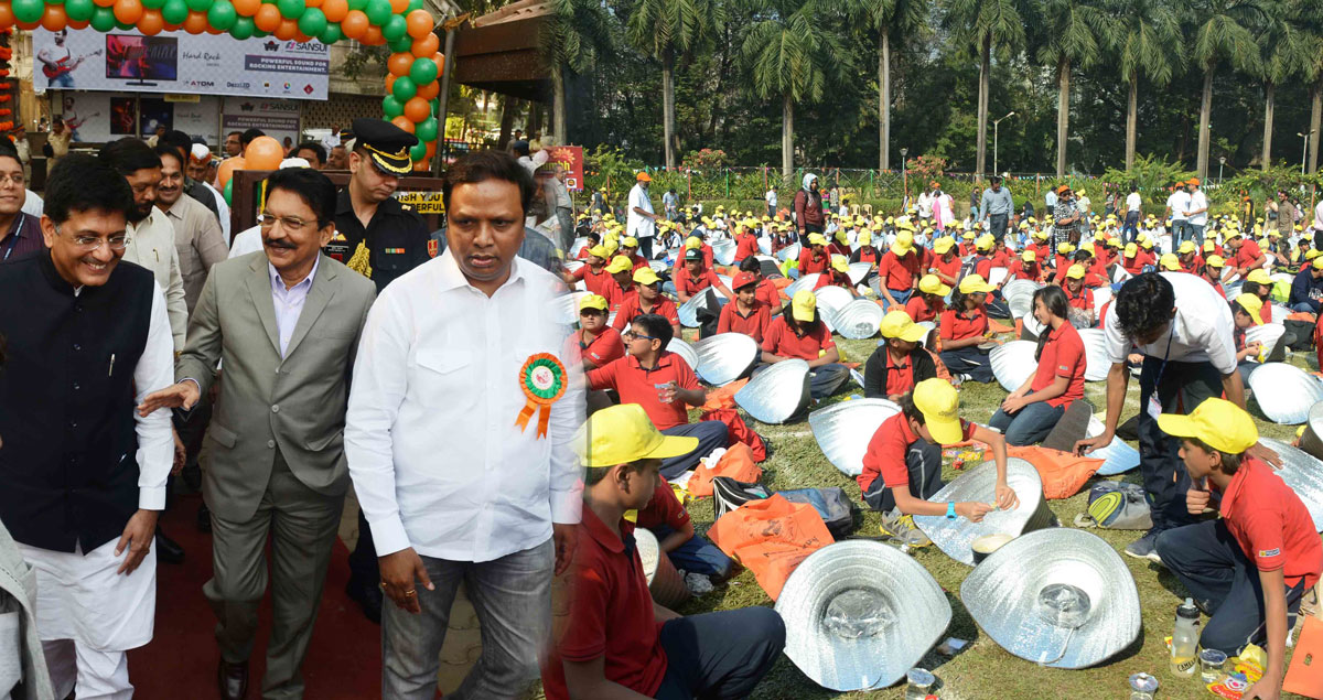 Governor Vidyasagar Rao & Union Minister Piyush Goyal at Bandra
