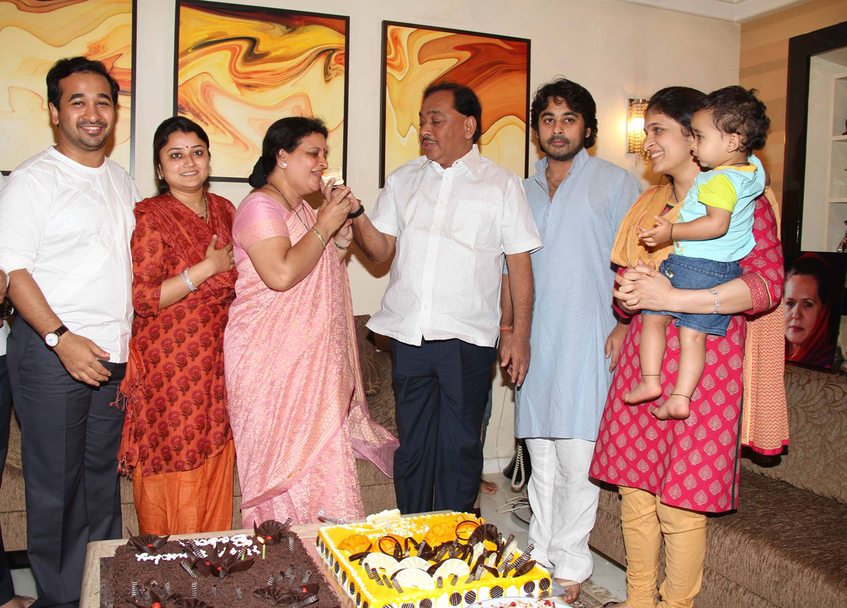 MINISTER NARAYANRAO RANE BIRTHDAY CELEBRATION AT SWANAND BANGLOW BANDRA.