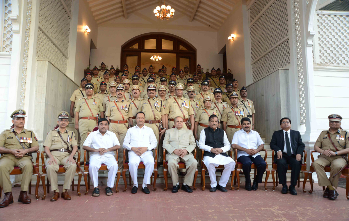 Governor K Sankaranarayanan Confers President’s Police Medals On 92 Police Officers, Personnel At Raj Bhavan.