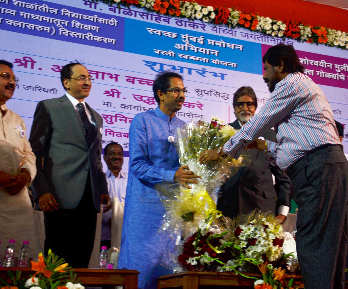 SHIVSENA PRAMUKH LATE BALASAHEB THAKARE BIRTH ANNIVERSARY AT MATOSHRI.