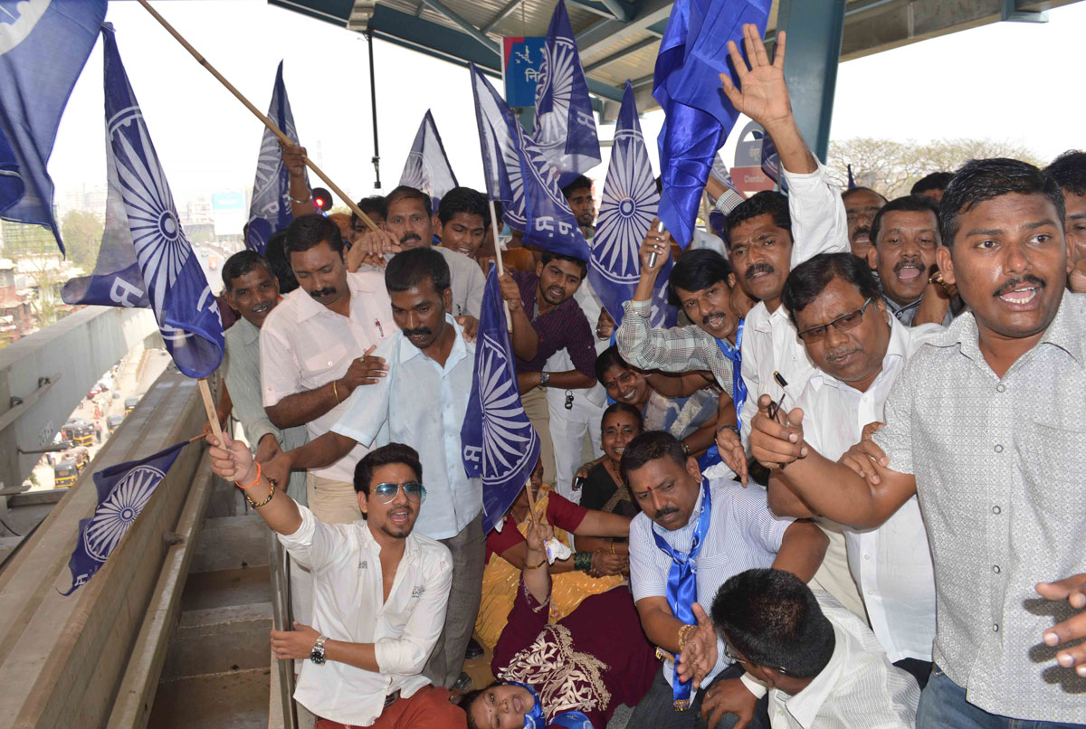 RPI Protest at Chembur Mono Rail Station.