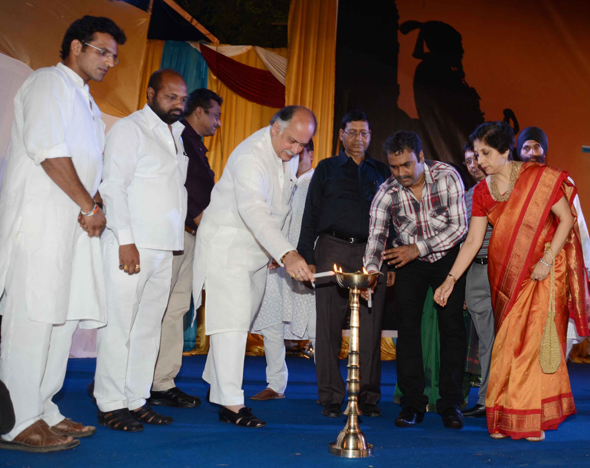 EX.UNION MINISTER & MP.GURUDAS KAMAT AT ANDHERI.
