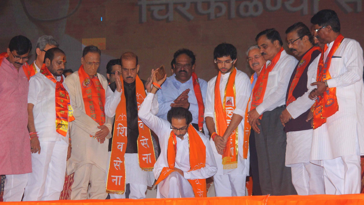Shivsena Chief Uddhav Thackeray & Yuva Sena Leader Aditya Thackeray at Mahalaxmi Racecourse during Shivsena Rally.