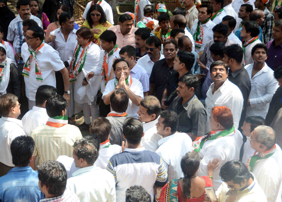 Mumbai Congress President Sanjay Nirupam Press Conference at Vidhan Bhavan.
