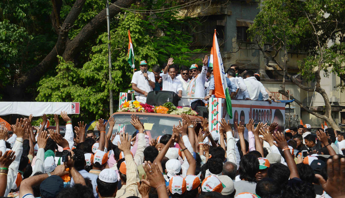 176-Bandra(E) Assembly Constituency Congress-NCP Candidate Narayanrao Rane "Maha Prachaar Rally" at Bandra.
