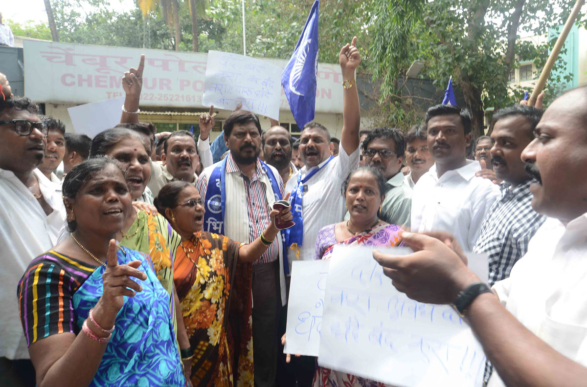RPI Leader MP.Ramdas Athawale during  Protest at Chembur Police Station against Malad Hooch Tragedy & illegal illict Liquor in Mumbai.