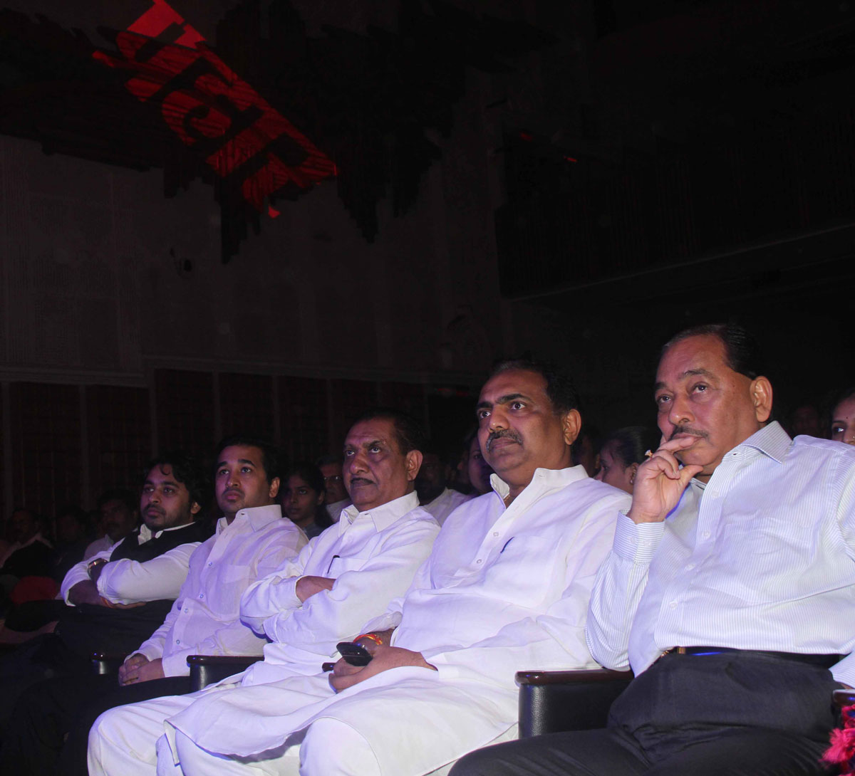 MINISTER NARAYANRAO RANE,MIN.JAYANTRAO PATIL & MIN.SHIVAJIRAO MOGHE AT SHANMUKHANAND HALL MATUNGA.