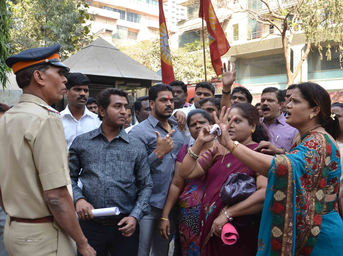 SWABHIMAAN SANGHATNA PROTEST AGAINST NISA SECURITY AT ANDHERI.