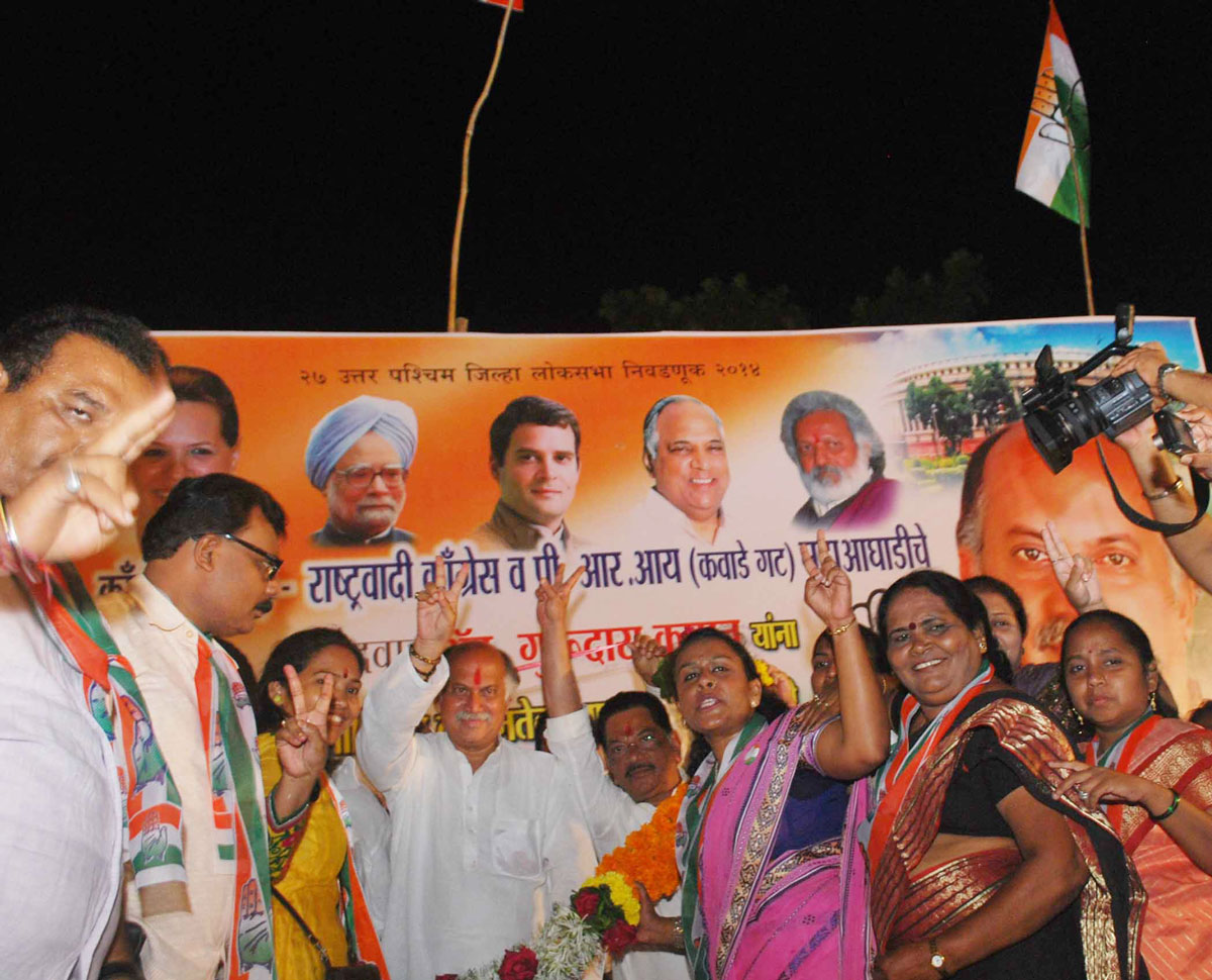 Shri.Gurudas Kamat Congress / NCP / PRP (Kawade) / Republican Party of India (Democratic) Alliance Candidate from 27- Mumbai North West Parliamentary Constituency in Andheri Assembly Area.