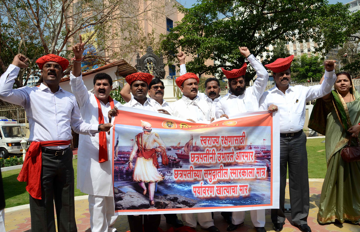 INDUSTRIES,PORTS,EMPLOYMENT & SELF - EMPLOYMENT MINISTER NARAYAN RANE & NILAM RANE SON NITESH RANE WEDDING CEREMONY AT HOTEL GRAND HAYTT KALINA WITH RUTUJA SHINDE IN PRESENCE OF Hon'ble GUEST'S .