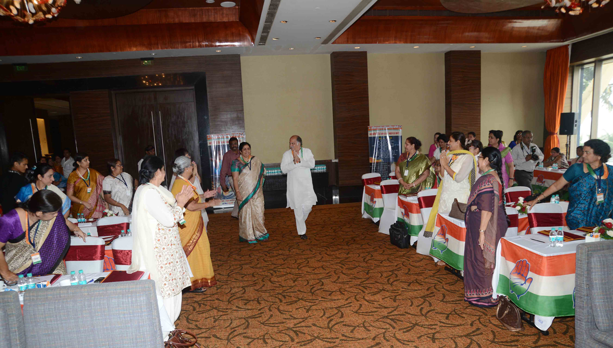 ALL INDIA MAHILA CONGRESS COMMITTEE NATIONAL COUNCIL MEETING AT HOTEL NOVOTEL JUHU INAUGURATED BY CHIEF MINISTER PRITHVIRAJ CHAVAN.