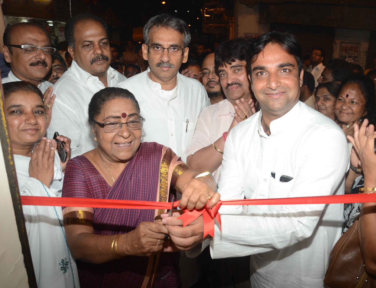 MLA ANNIE SHEKHAR & MLA AMIN PATEL OFFICE OPENING OF NAGARSEVAK JAVED JUNEJA.
