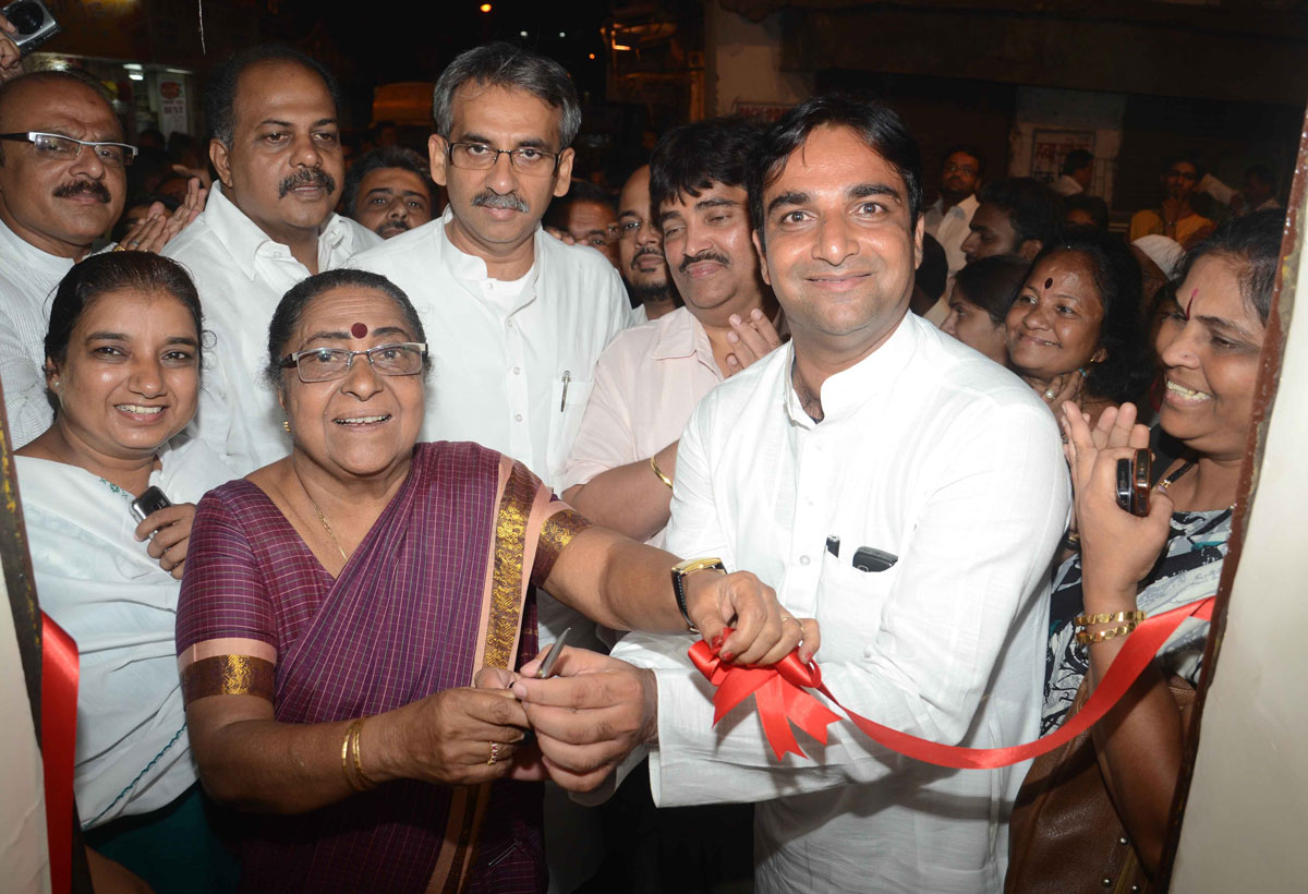 MLA ANNIE SHEKHAR & MLA AMIN PATEL OFFICE OPENING OF NAGARSEVAK JAVED JUNEJA.