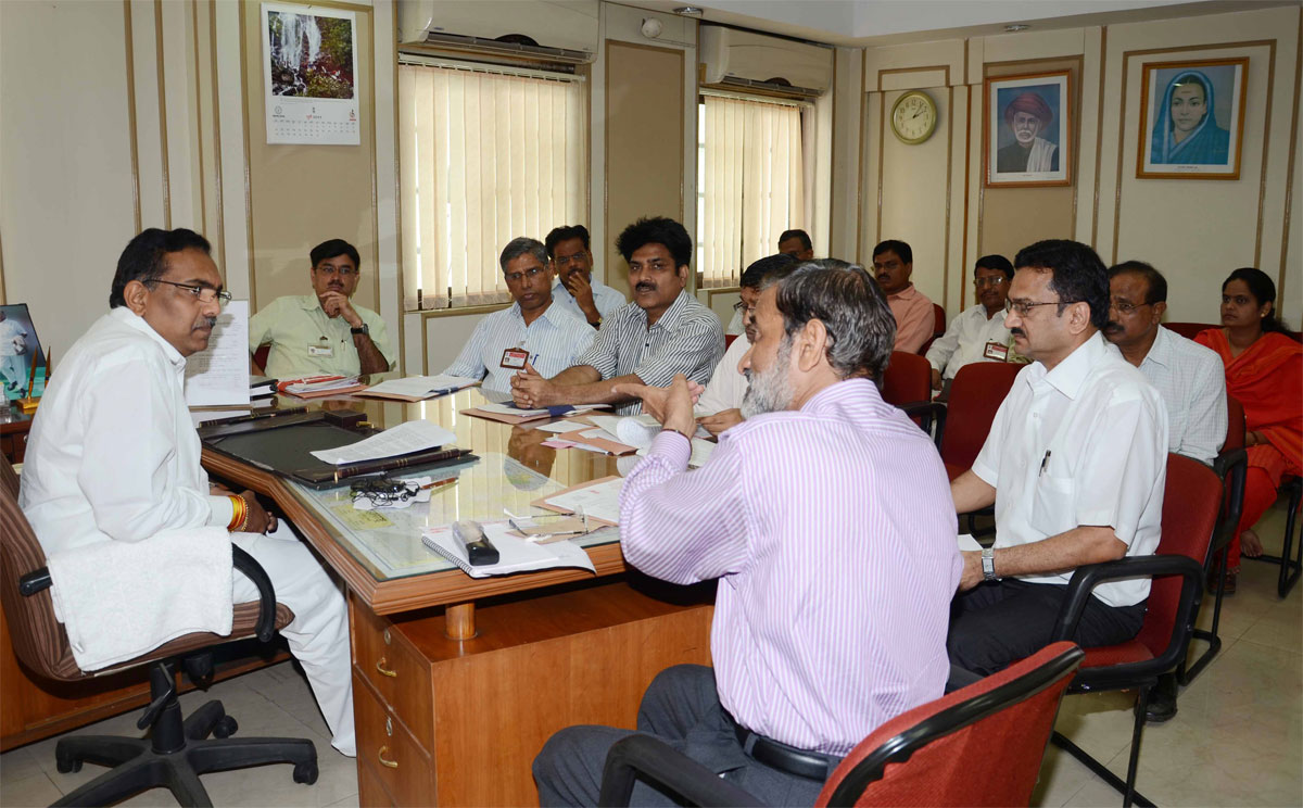 GUARDIAN MINISTER JAYANT PATIL AT MANTRALYA.