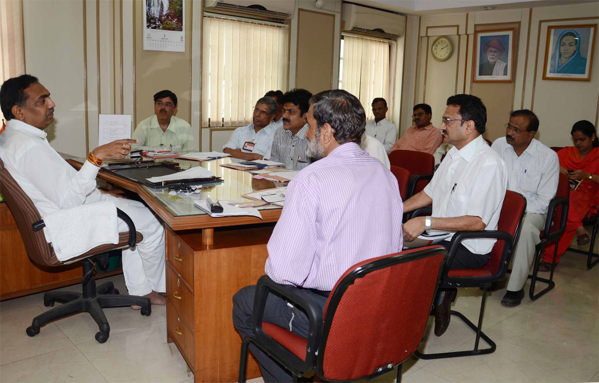 GUARDIAN MINISTER JAYANT PATIL AT MANTRALYA.