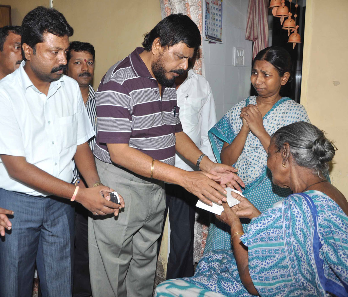 RPI PRESIDENT & EX.MP. RAMDAS ATHAWALE VISIT J DEY HOME GHATKOPAR.