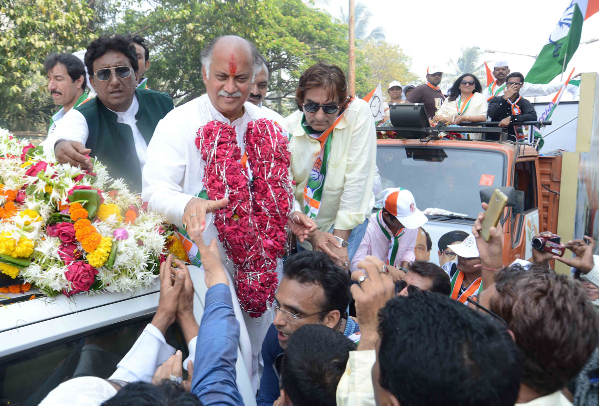 AICC Gen.Secretary & MP.Gurudas Kamat Campaigning Rally for MP Election at Jogeshwari.