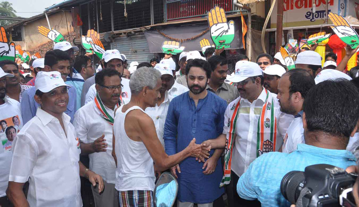Ex.MP.Nilesh Rane During Assembly Congress Candidate Campaign Rally.
