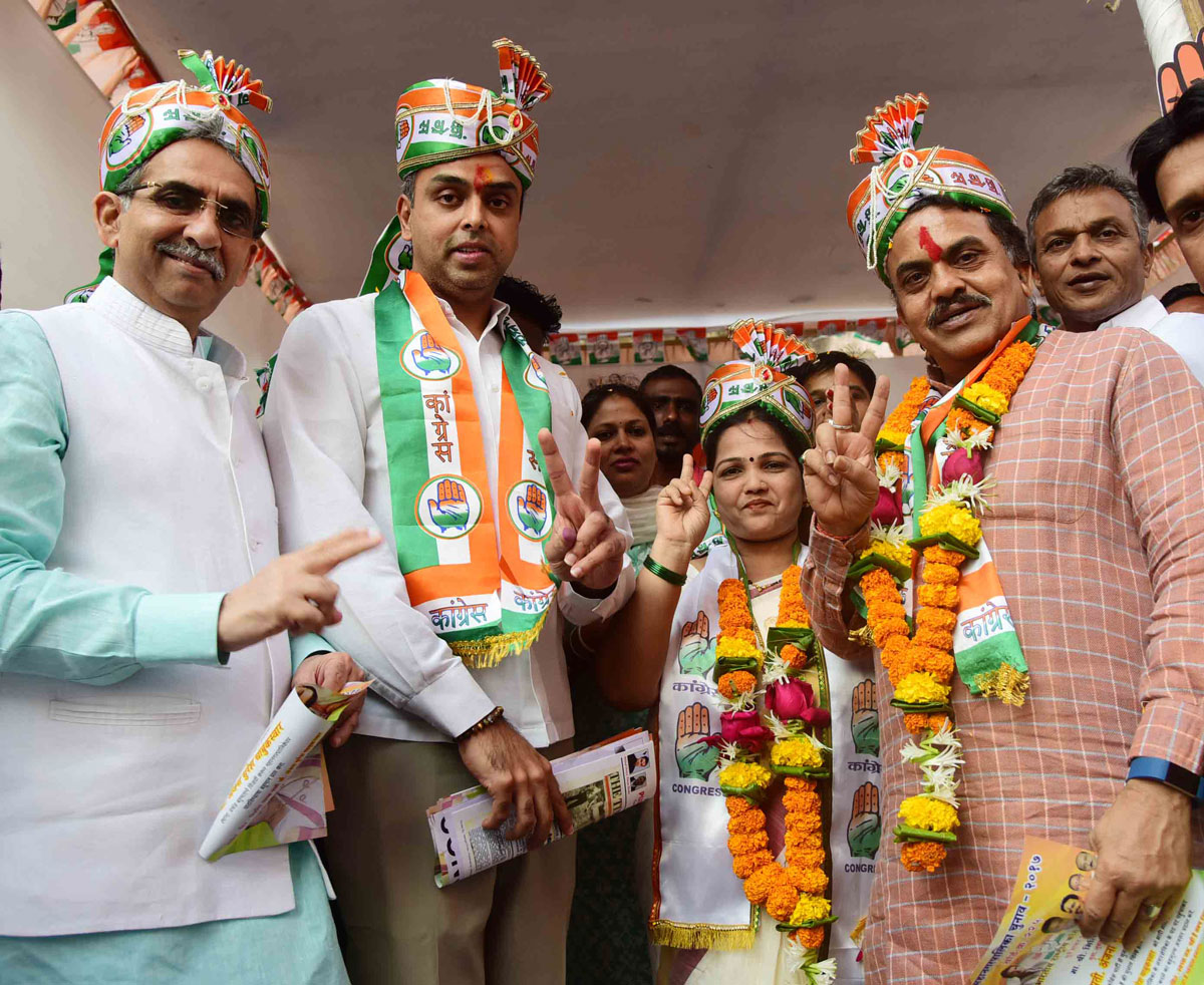 Mumbai Congress President Sanjay Nirupam & Ex.Min.& South Mumbai Congress Party Leader Milind Deora during Election Campaign & Candidates Election OffIce Inauguration In South Mumbai.