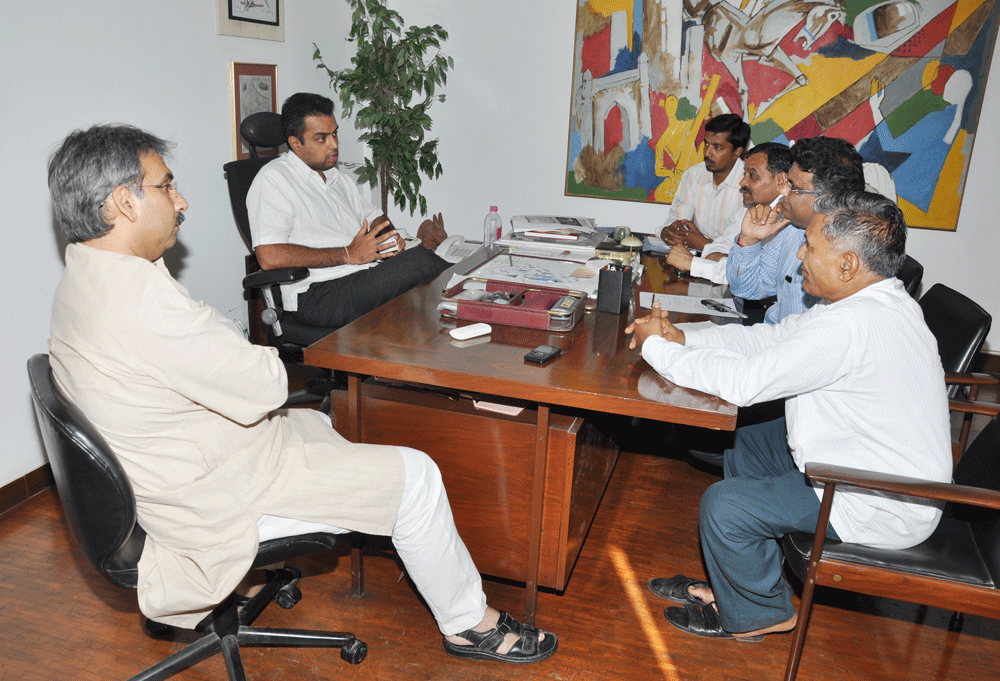 M.P.MILIND DEORA & M.L.A.AMIN PATEL
